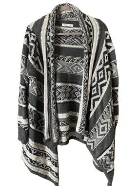 Old Navy Grey & White Geometric Aztec Southwestern Knit Shawl Cardigan Size XL